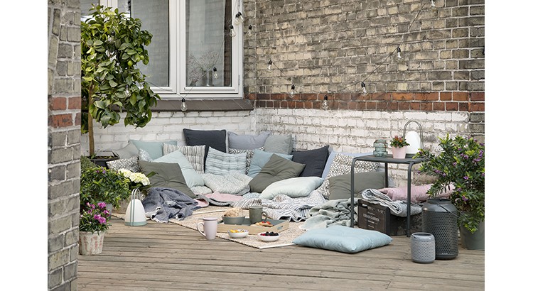Salon de jardin resine avec rangement coussin