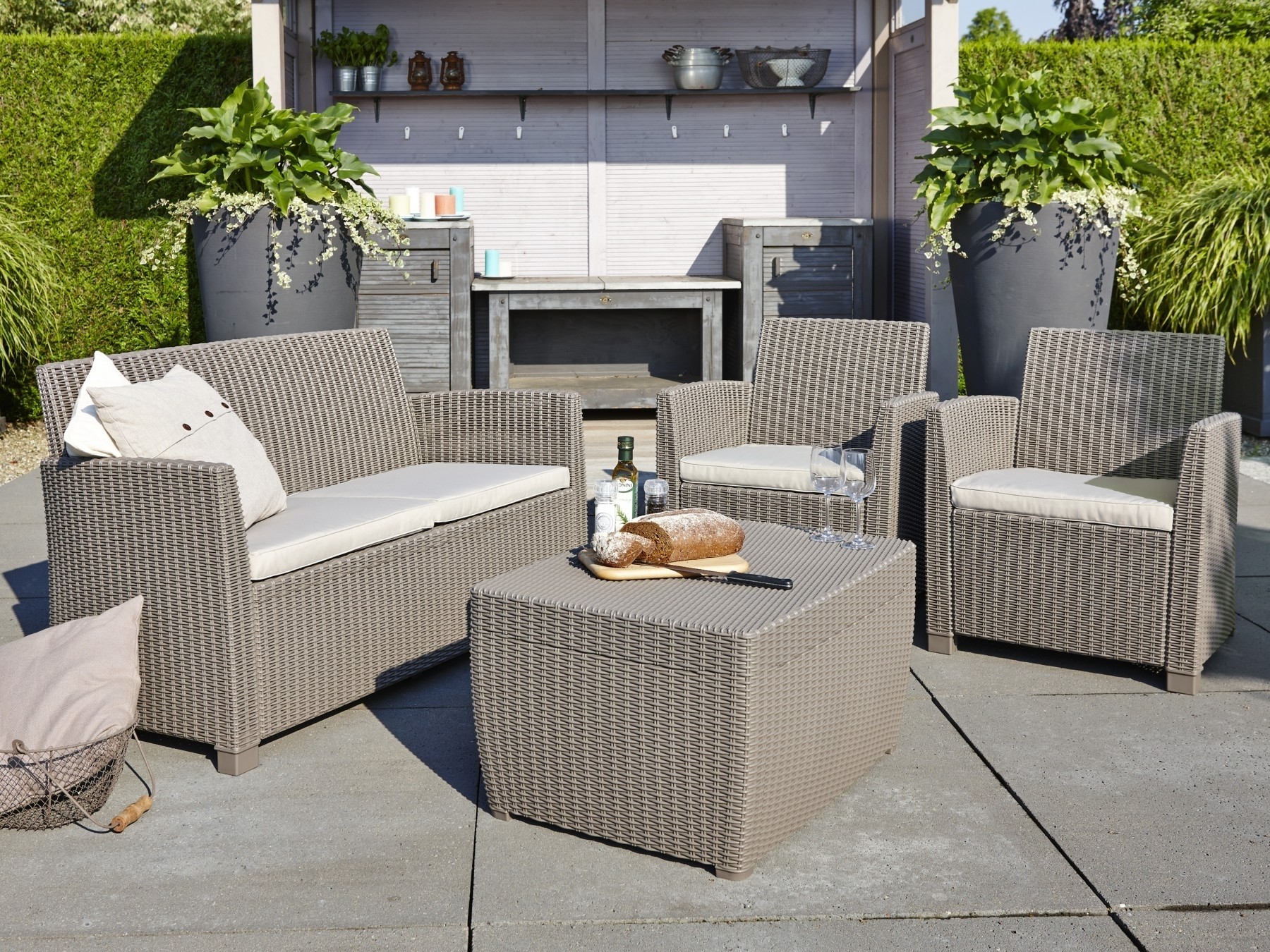 Salon de jardin allibert modele corona