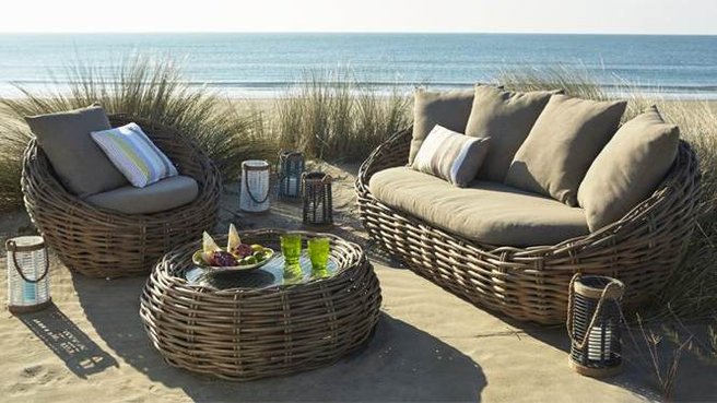 Mobilier de jardin en osier