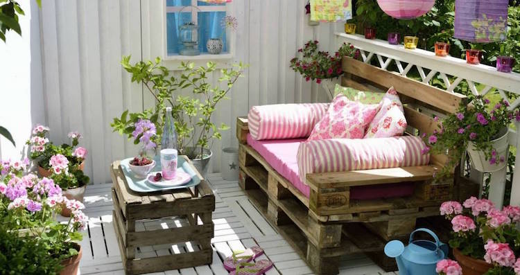 Salon de jardin en palette pour balcon