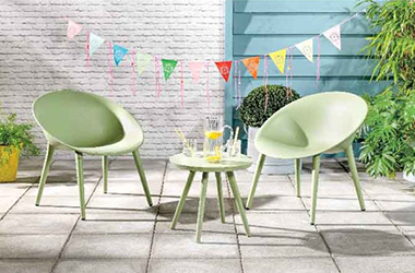 Salon de jardin design en plastique