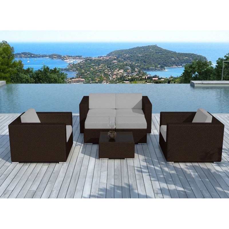 Salon de jardin en resine marron