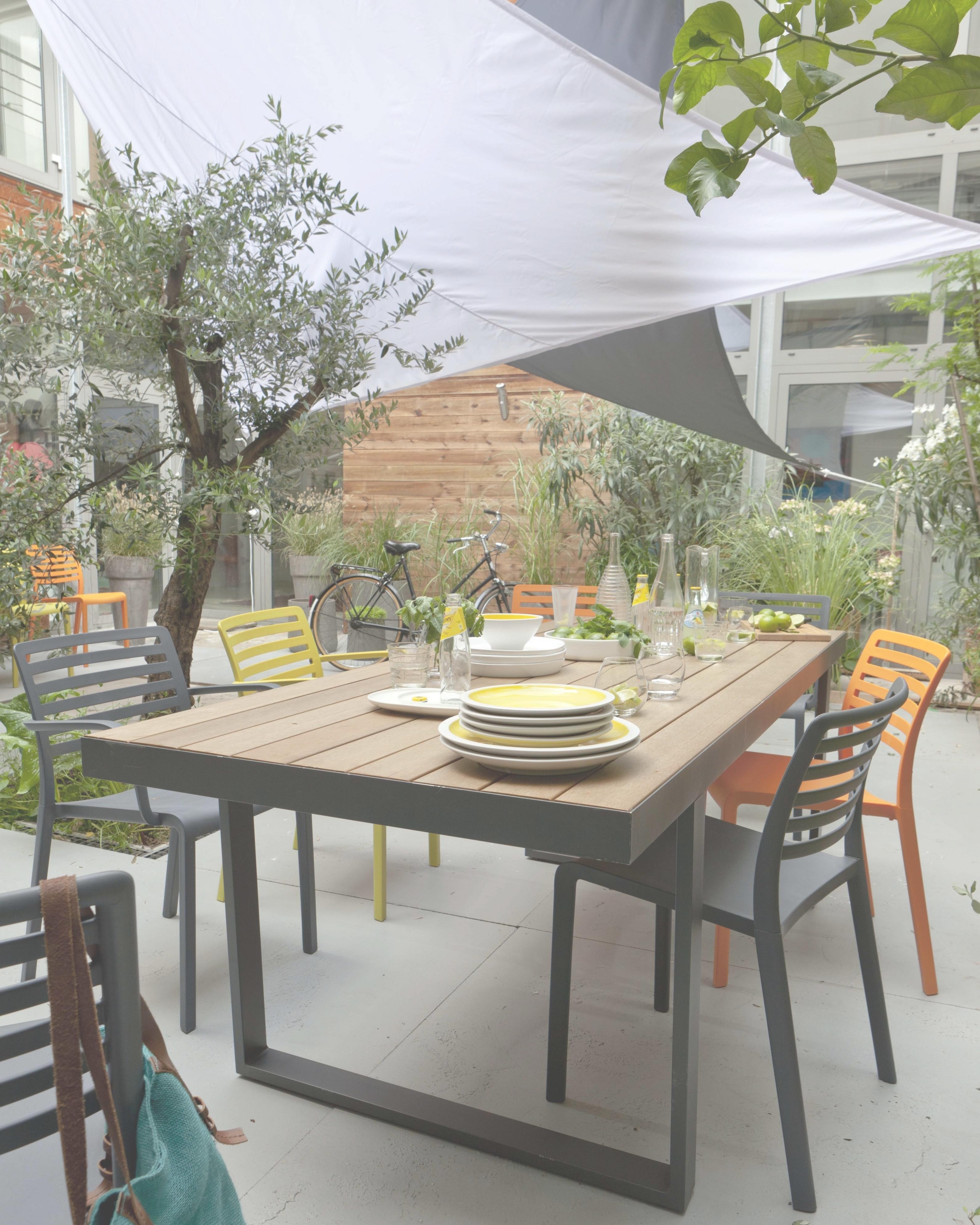Table Vega Grosfillex Castorama
