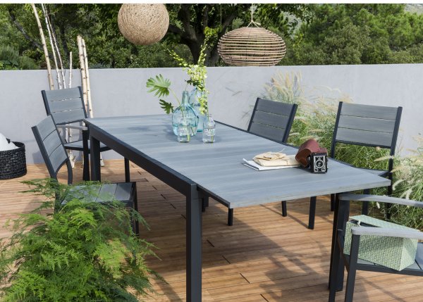 Salon de jardin leroy merlin 165 euros