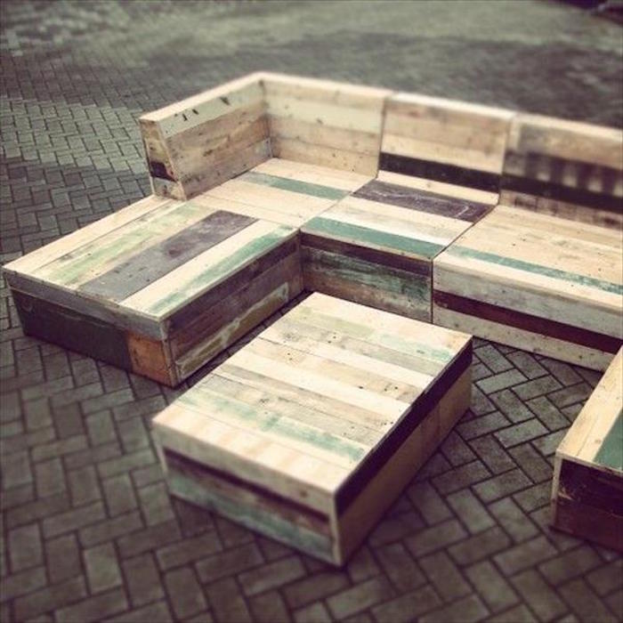 Salon de jardin extérieur en palette