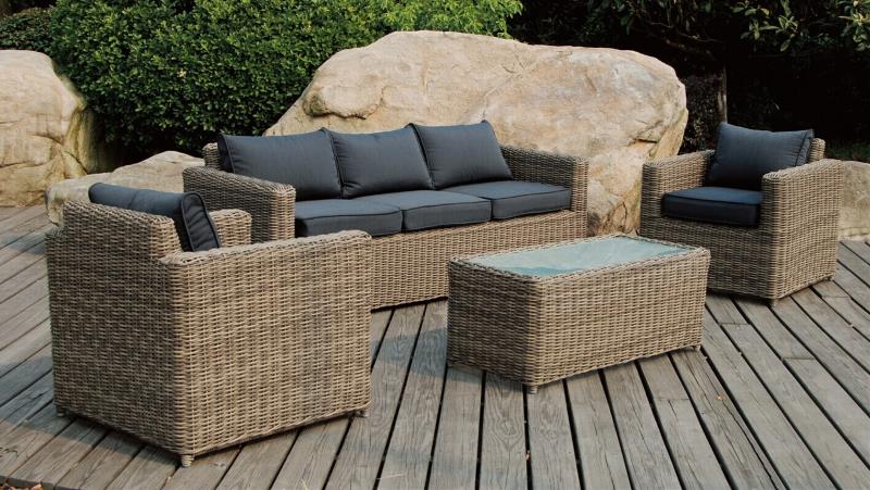 Mobilier de jardin en rotin