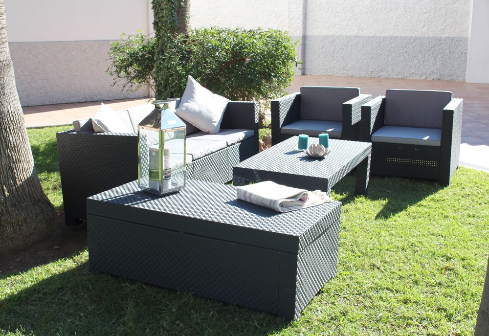 Salon de jardin gris