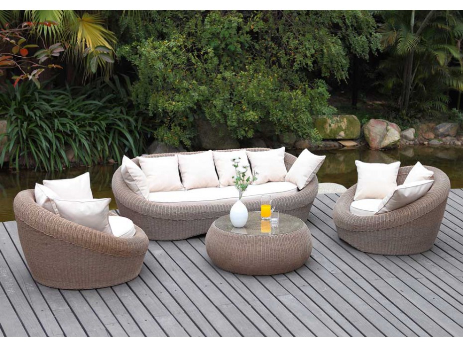 Salon de jardin en résine tressée