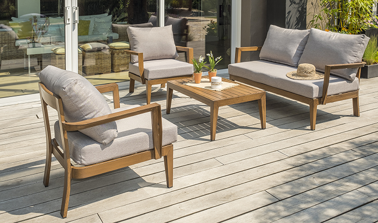Mobilier de jardin imitation bois