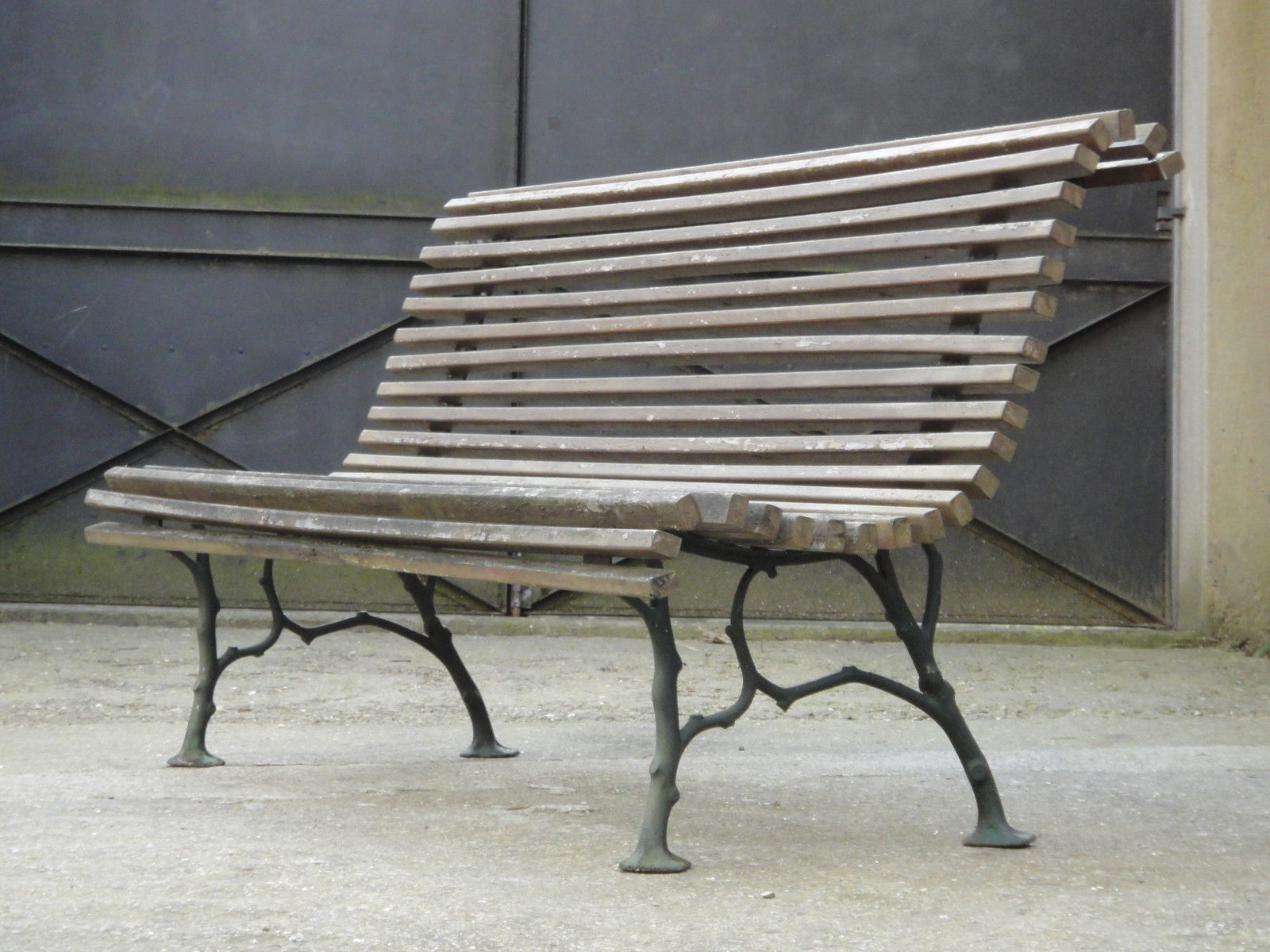 Salon de jardin bois et fonte