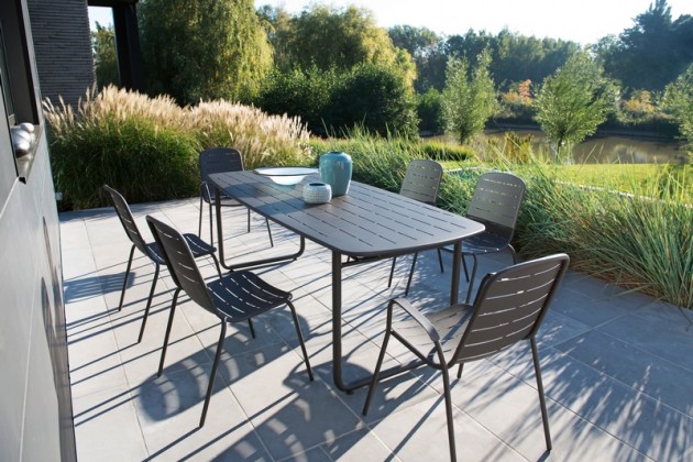 Salon de jardin acier bois