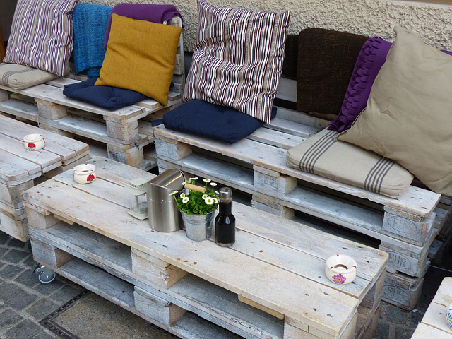 Salon de jardin en palette couleur