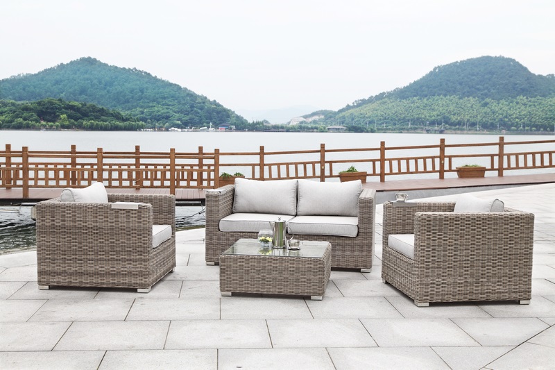 Salon de jardin beige resine