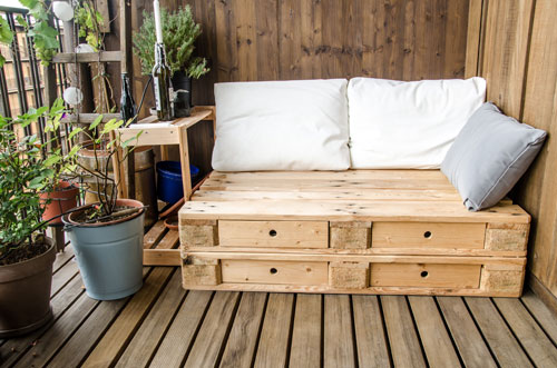 Petit salon de jardin en palette