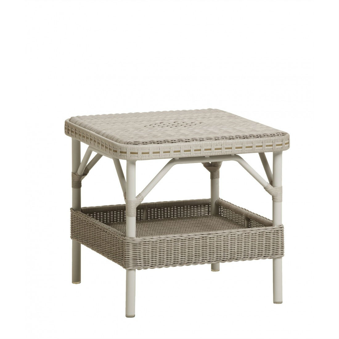 Table de salon de jardin en rotin