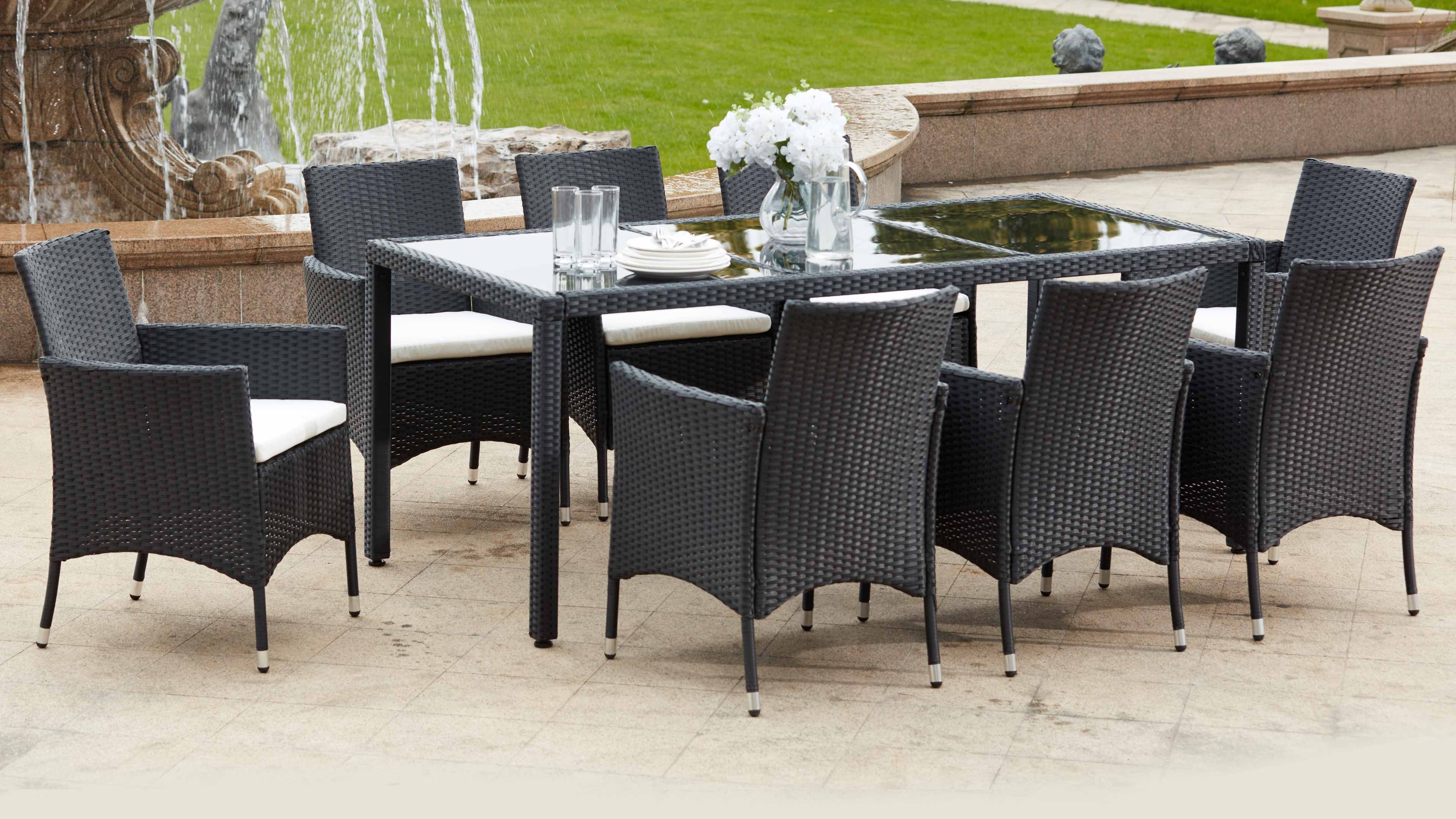Salon de jardin 8 personnes resine tressee