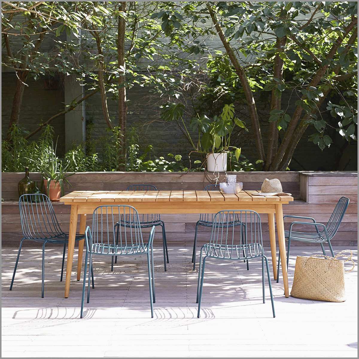 Salon de jardin octogonal en resine