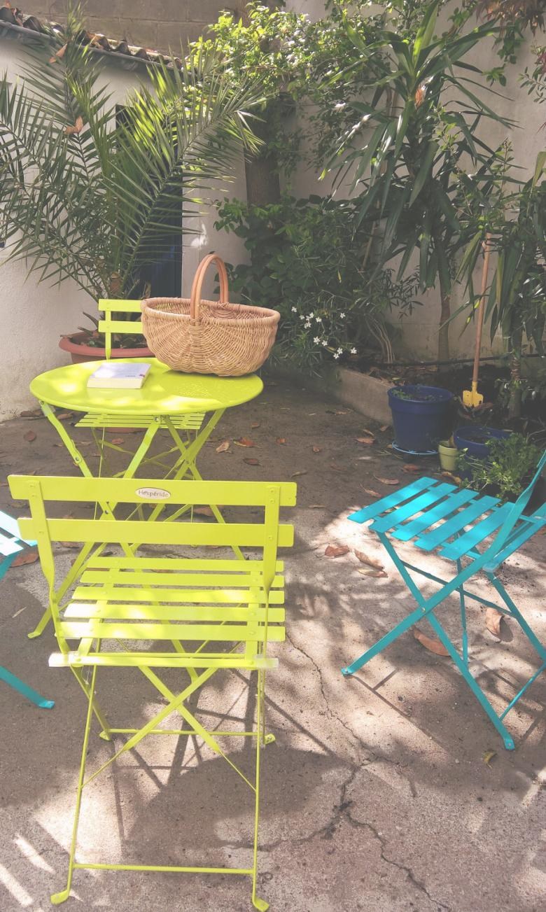 Table salon de jardin babou