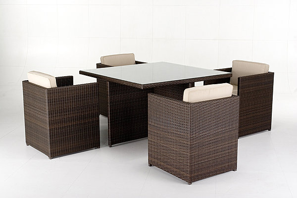 Salon de jardin resine tressee structure aluminium