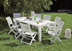 Comment nettoyer un salon de jardin pvc blanc