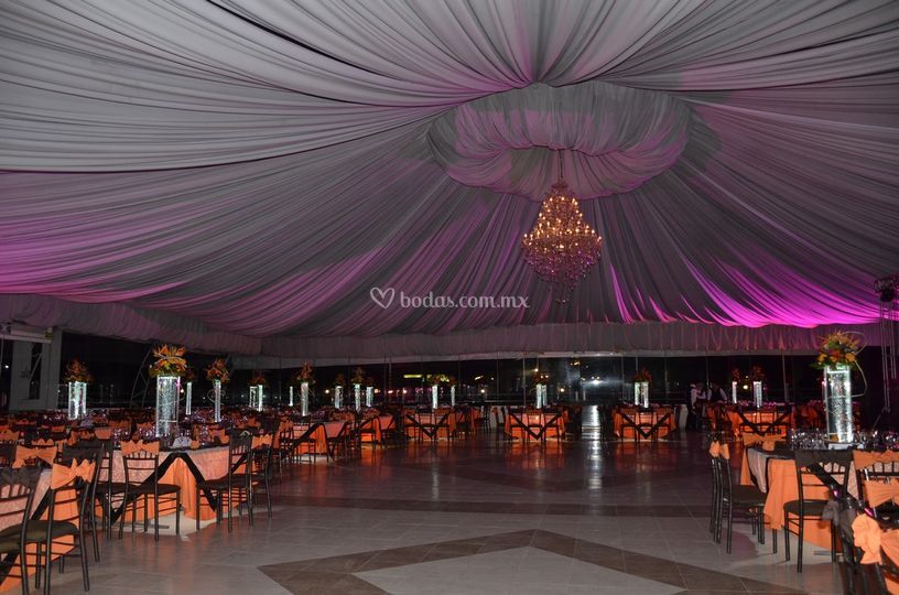 Salon jardin de la villa charra