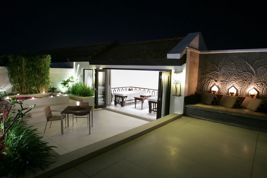 Mobilier de jardin oriental