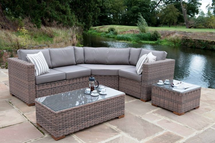 Salon de jardin rotin design