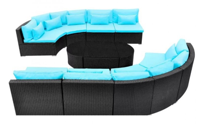 Salon de jardin avec coussin bleu
