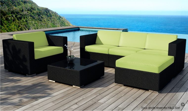 Salon de jardin avec coussin epais